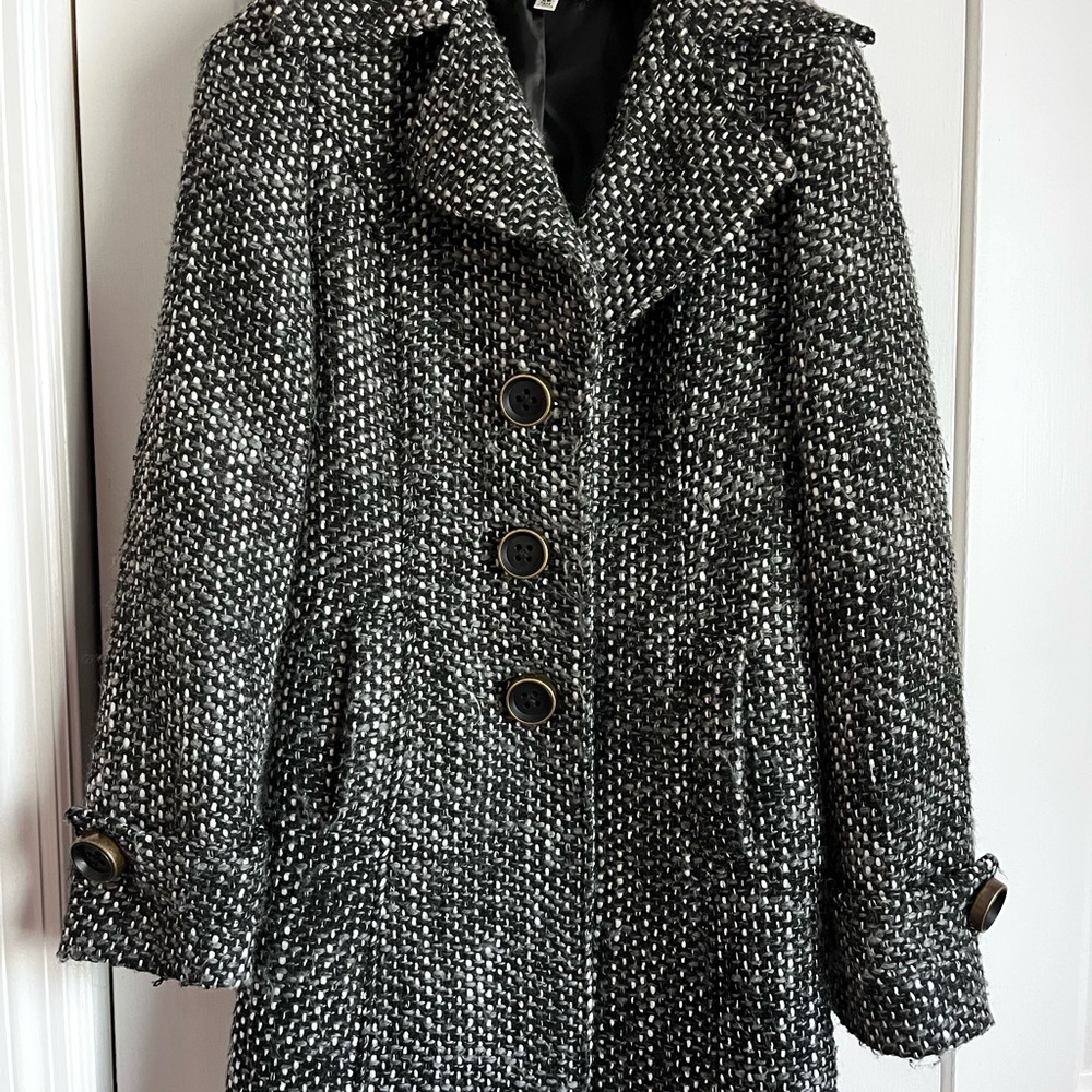 Cabi XS Black & White Tweed wool coat
